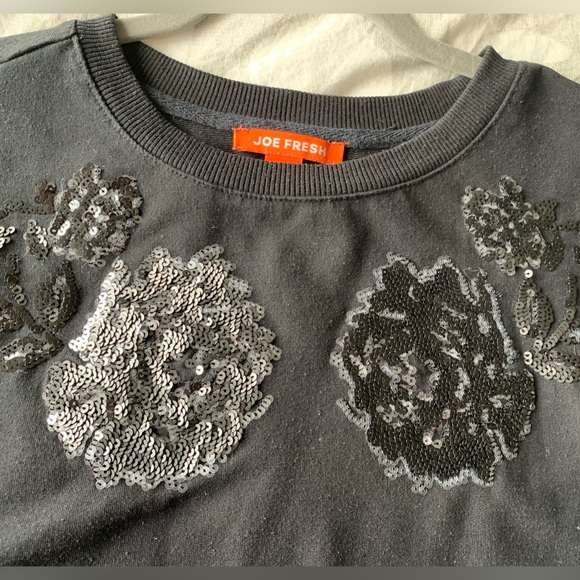 Joe Fresh sweatshirt with sequin details - Picture 4 of 4